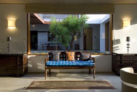 modern house vastu7 - Vastu House: Tropical Modernism