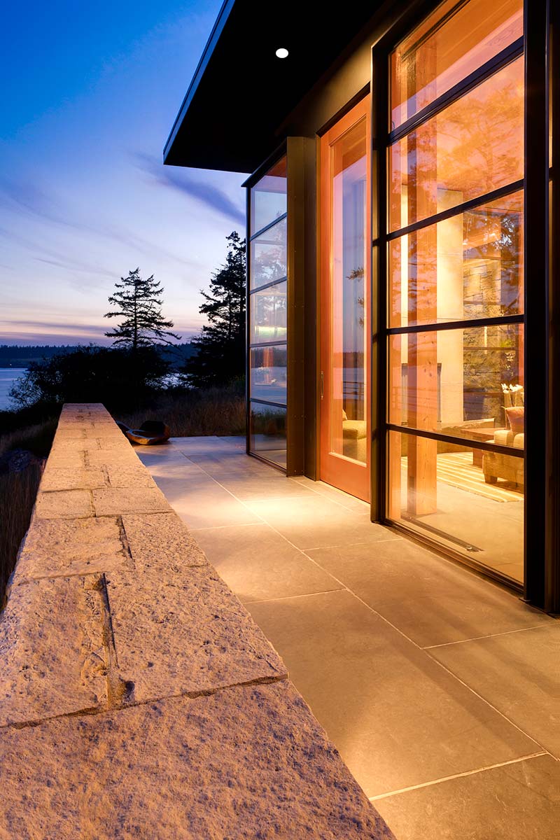 modern island cabin design glass - North Bay Residence