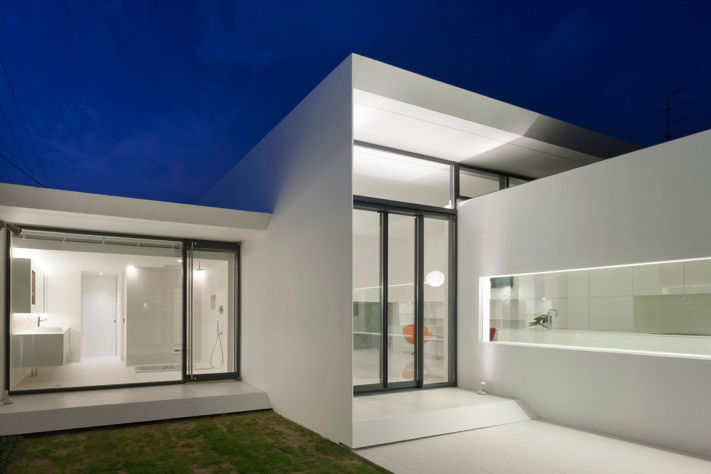 Modern Japanese house entryway design