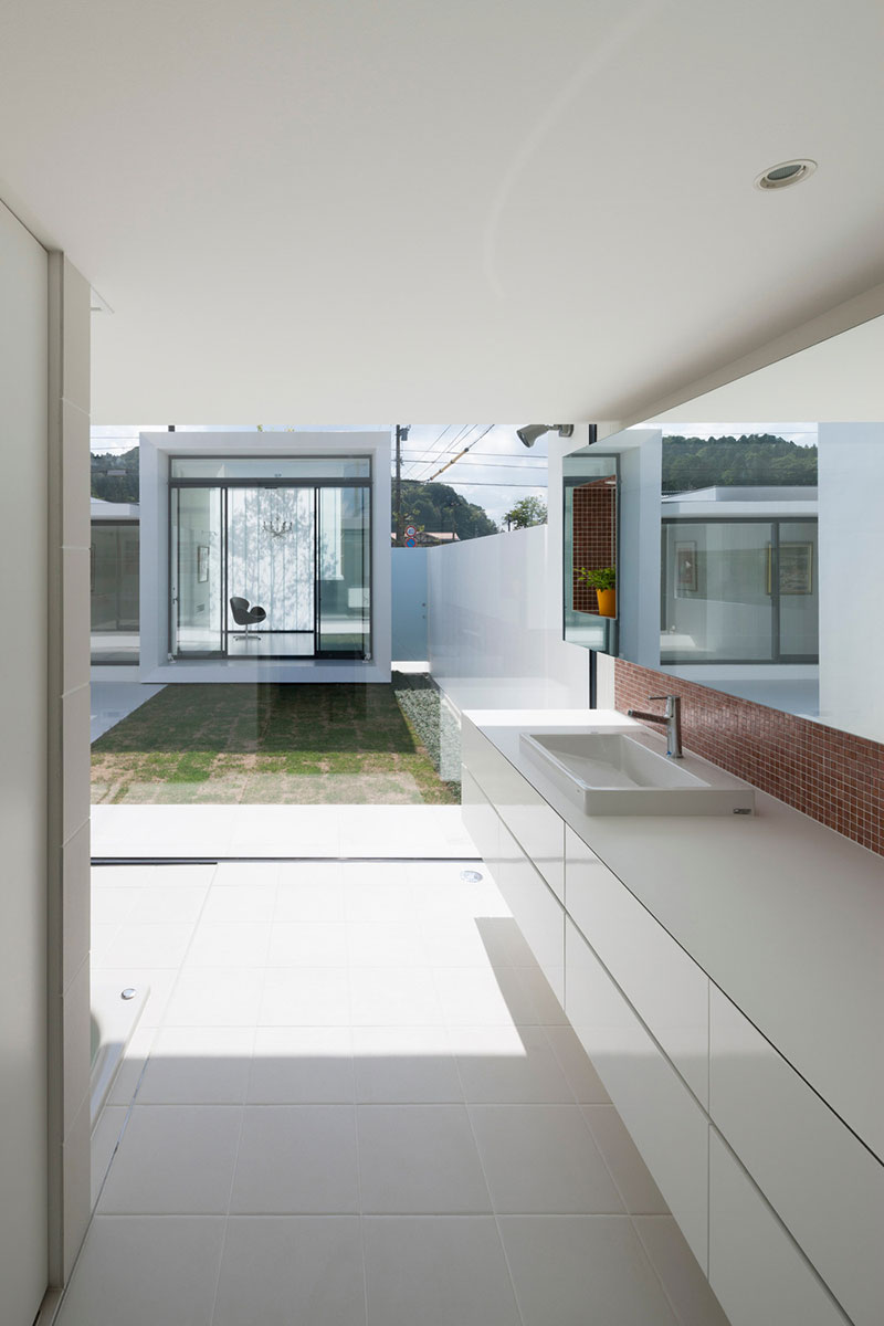 Modern Japanese house inner courtyard