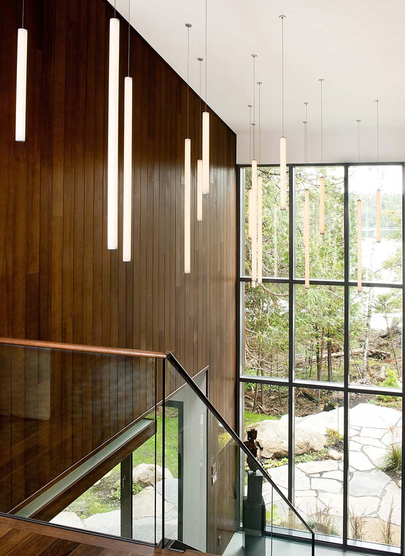 modern-lake-chalet-bt13