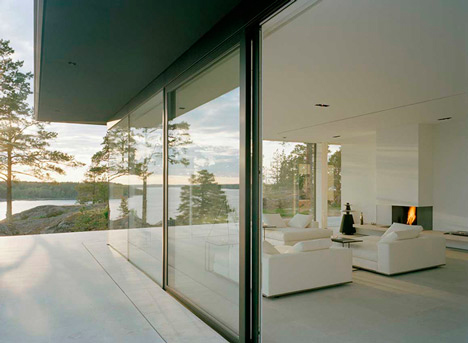 modern-lake-villa-overby-6