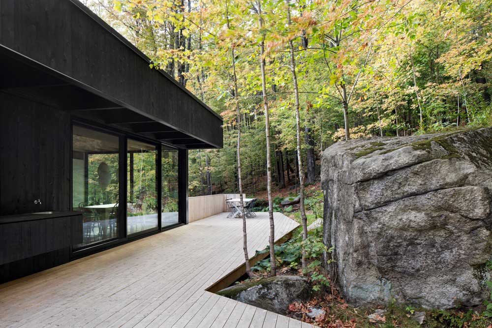 modern mountain home deck ag - The Rock