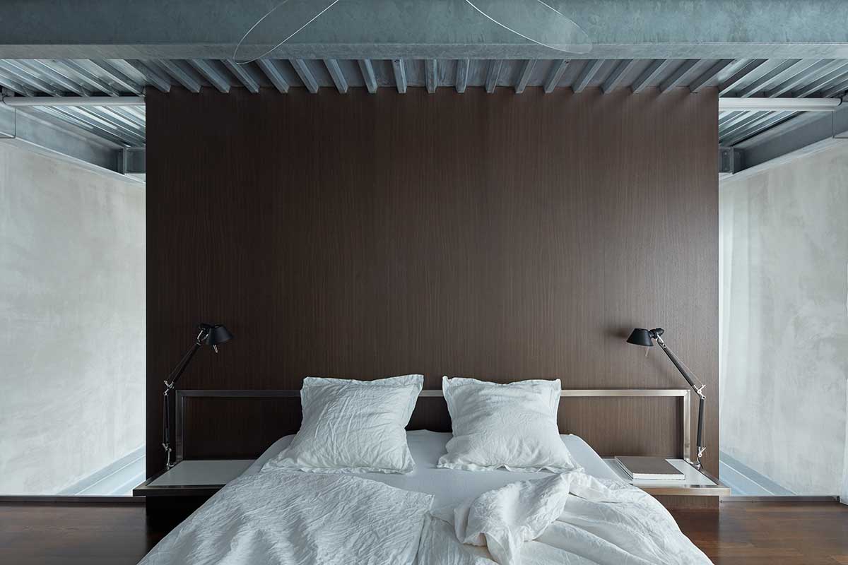 modern open plan bedroom - Rusty House