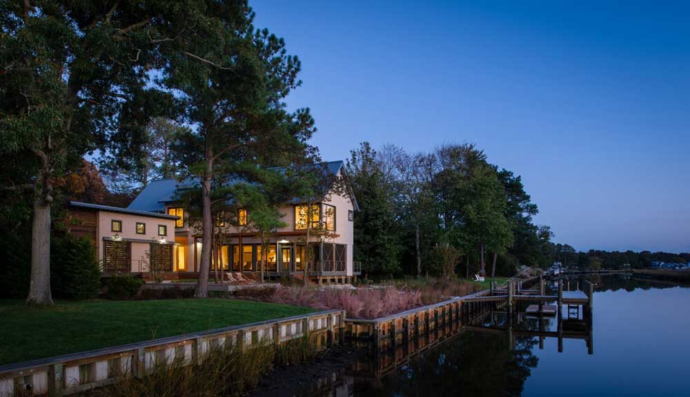 modern river house ga 1000x575 - Home on the Intracoastal Waterway