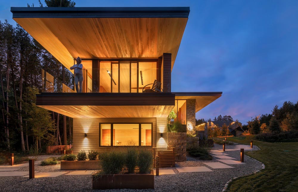 modern split level house design balcony - Petaluma House