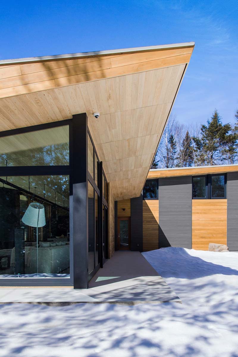 Modern Cabin Design - Wooden Wonder on the Shoreline of 