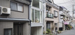 narrow house japan yyaa 300x140 - Narrow House in Osaka