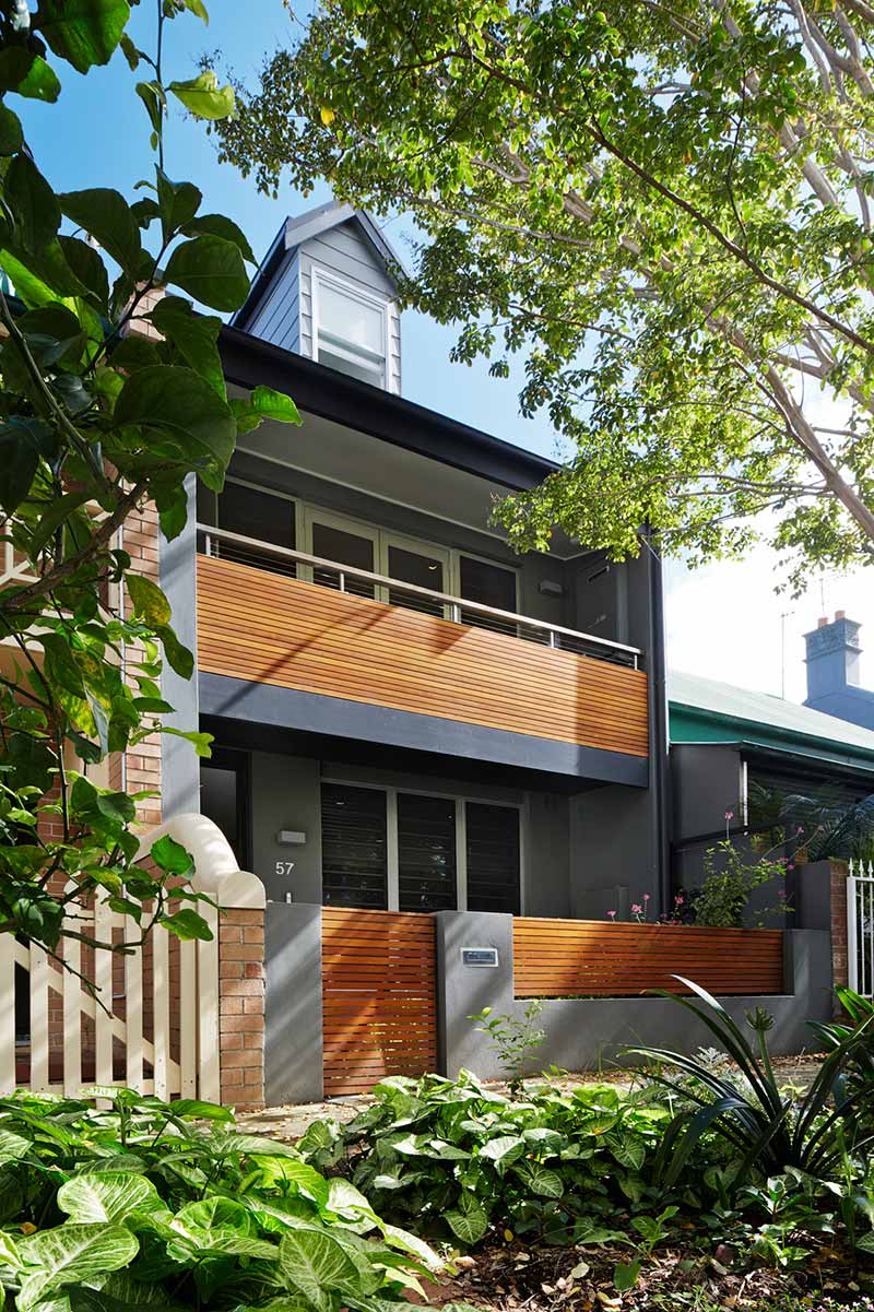 narrow lot house design facade era - Courtyard House