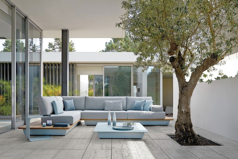 outdoor furniture manutti1 800x534 - Manutti Air collection