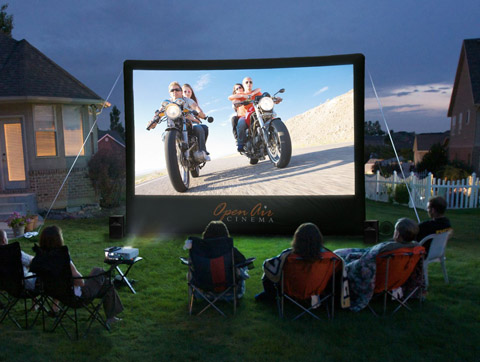 outdoor-movie-system-cinebox2