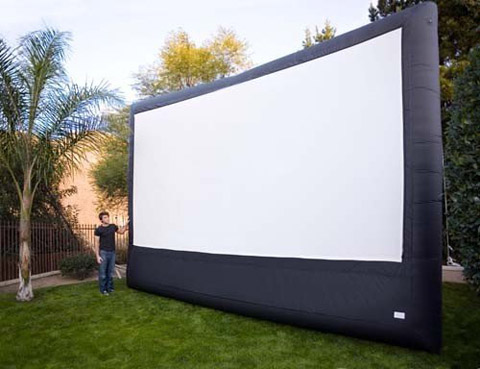 outdoor-movie-system-cinebox3