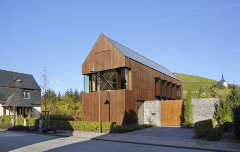 + Energy House: a passive house with traditional values passive-energy-house-shw2