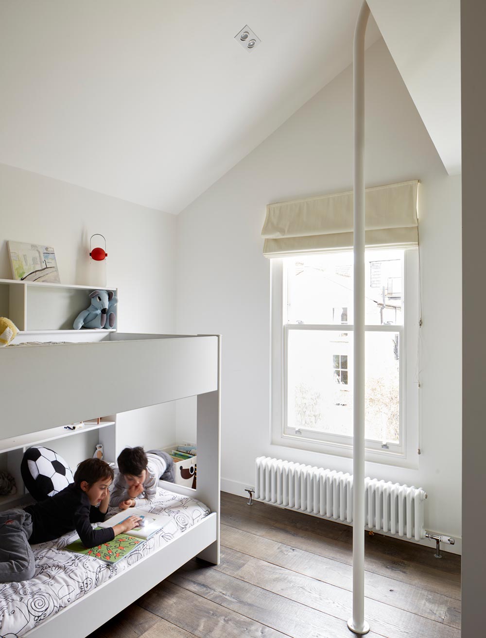 period house kids bunk beds - The Scenario House