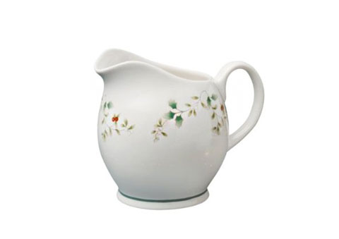 pfaltzgraff pitcher - Pfaltzgraff Winterberry Collection