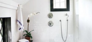 renovated barn house li 101 300x140 - 10 Beautiful Bathrooms To Soak Up Ideas & Inspiration