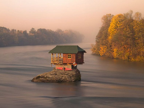 river-house-drina