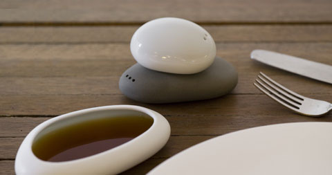 salt-pepper-set-balance