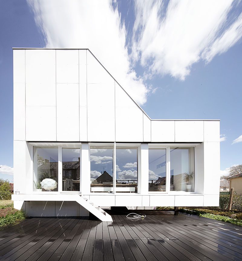 shipping container home 2ad 800x863 - Flying Box Villa