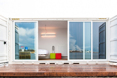 shipping-container-hotel-sa5