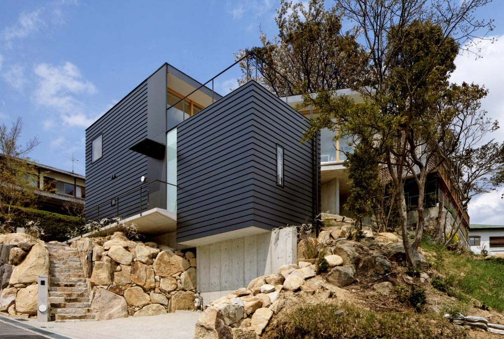 slope-site-house-krmpn2