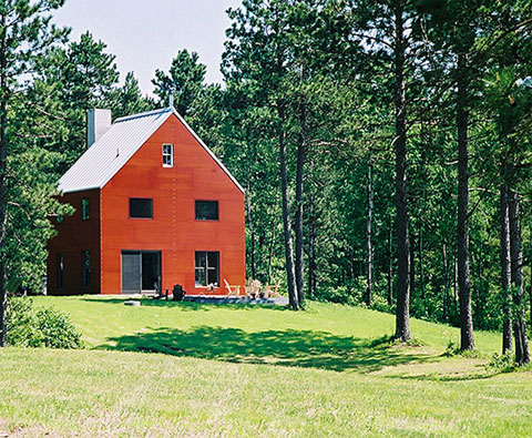 small-barn-house-wee1