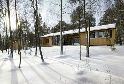 small cabin finland 3 - Villa Kallioniemi: worshiping wood