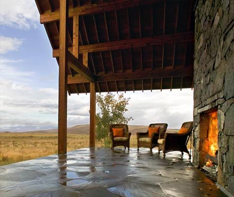 small-cabin-fireplace-colorado