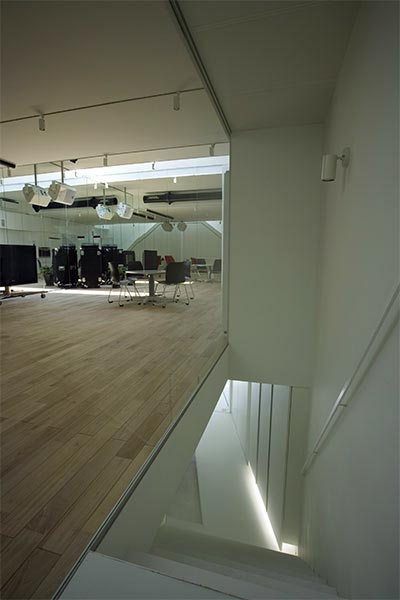 small-house-dance-studio-1