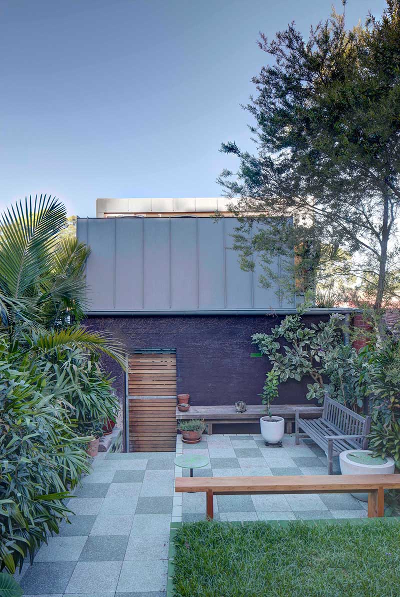 small house design courtyard pm - Laneway Studio