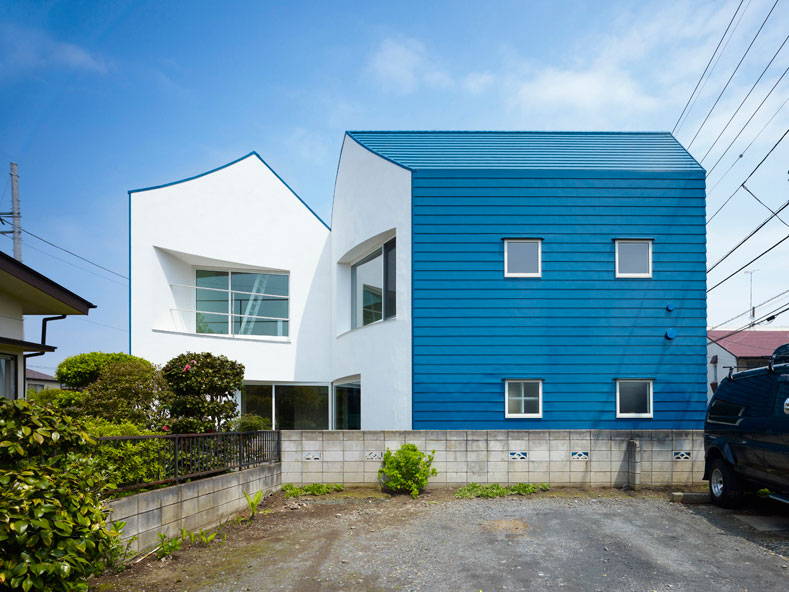 small house snapped - House Snapped: sliced with the finest Japanese steel