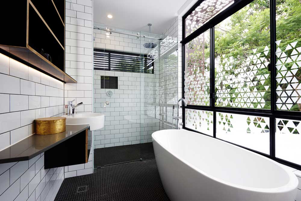 small infill house bathroom design rd - Woolloongabba gardenhouse