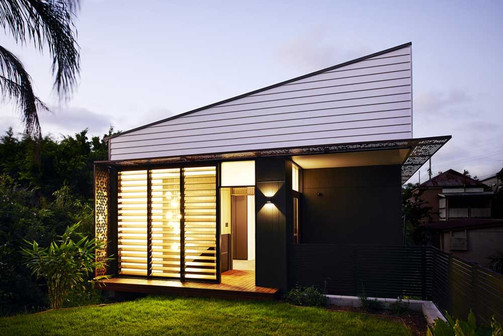 small infill house design rd 1000x668 - Woolloongabba gardenhouse