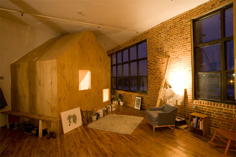 small-loft-nyc-cabin-2