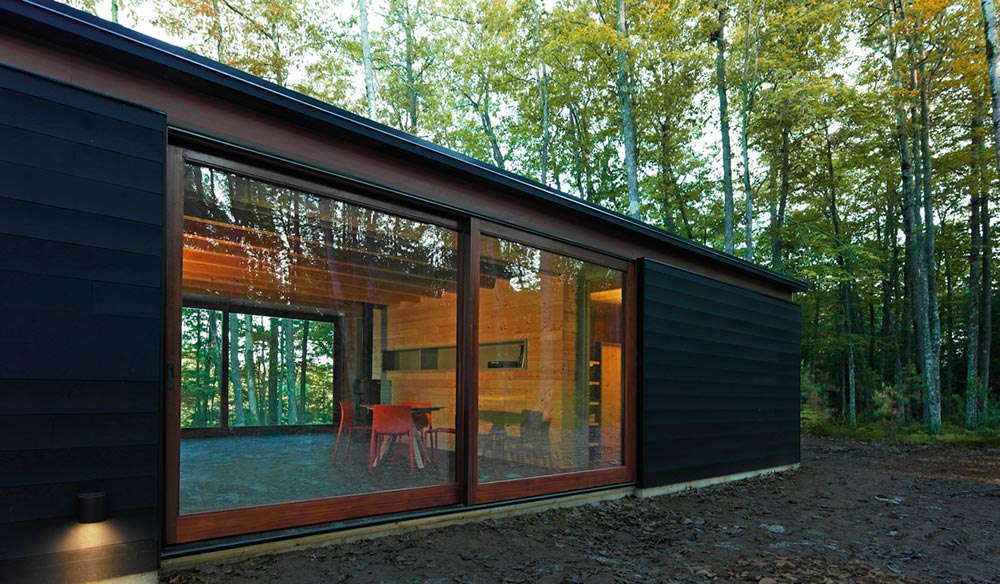 small-modern-cabin-linear-jsa4