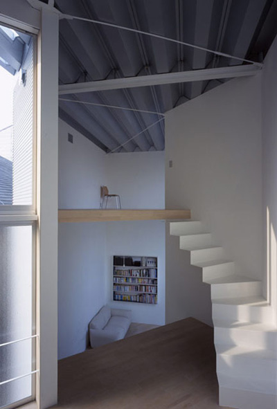 small narrow house w 6 - W Window House: a shimmering steel tower