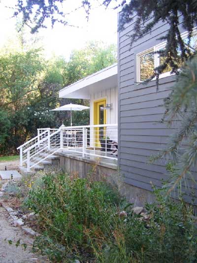 small-prefab-home-sage