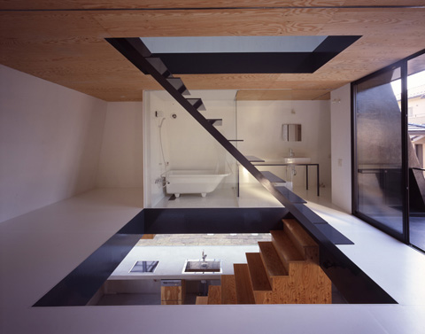 small-pyramid-house-saijo4