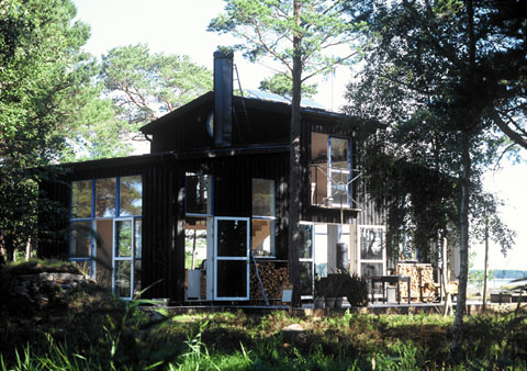 small-summer-cabin-cs2