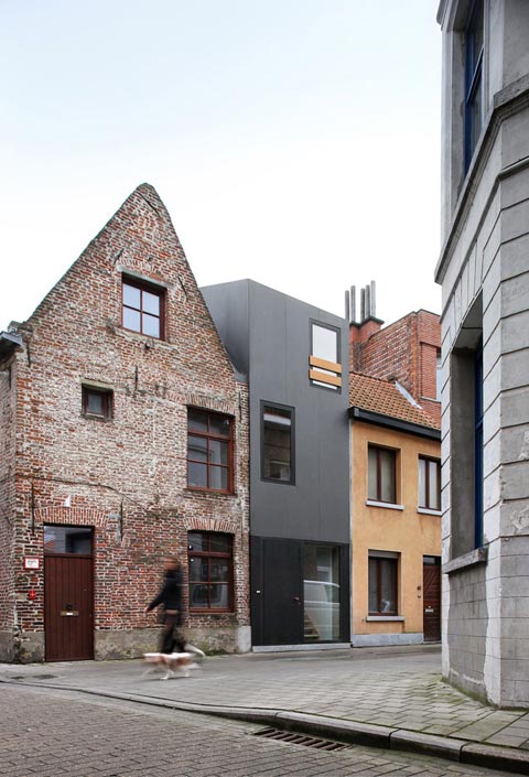 small-terraced-house-ghent-01