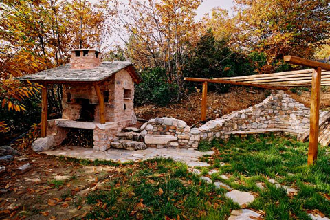 stone-house-greece-dp1