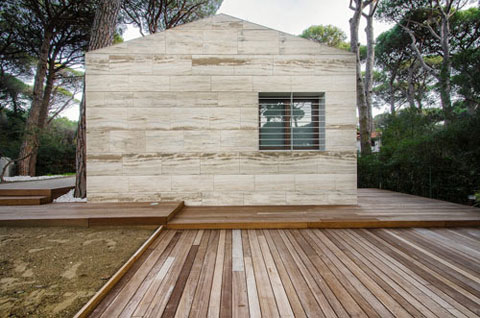 summer house massimo 71 - Massimo Fiorido Summer House: Travertine Trend