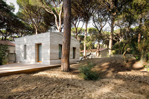 summer house massimo021 - Massimo Fiorido Summer House: Travertine Trend