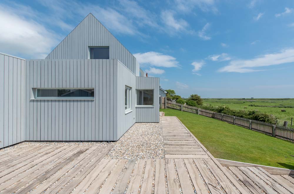 sustainable family home side rxa - Chalfont Beach House