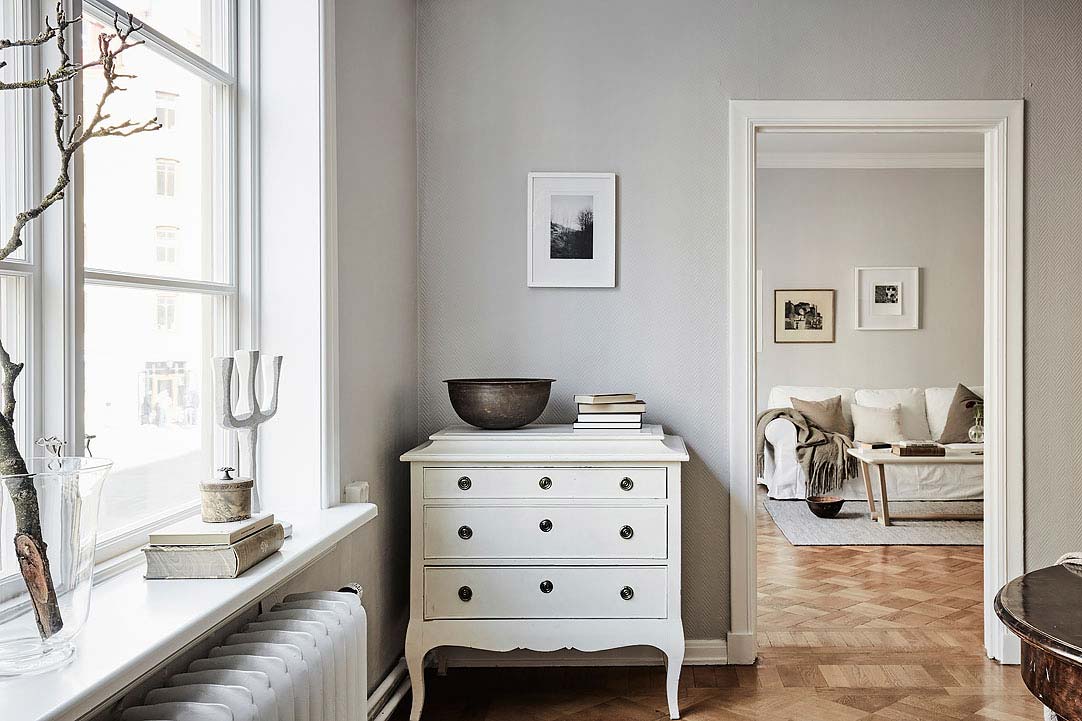 swedish apartment design 4 - Charming 20th Century Apartment