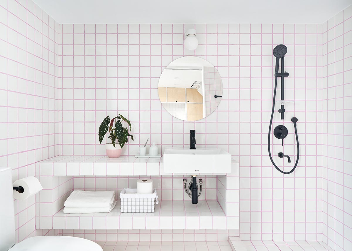 tiny apartment pink tile bathroom - Tiny XS House Border