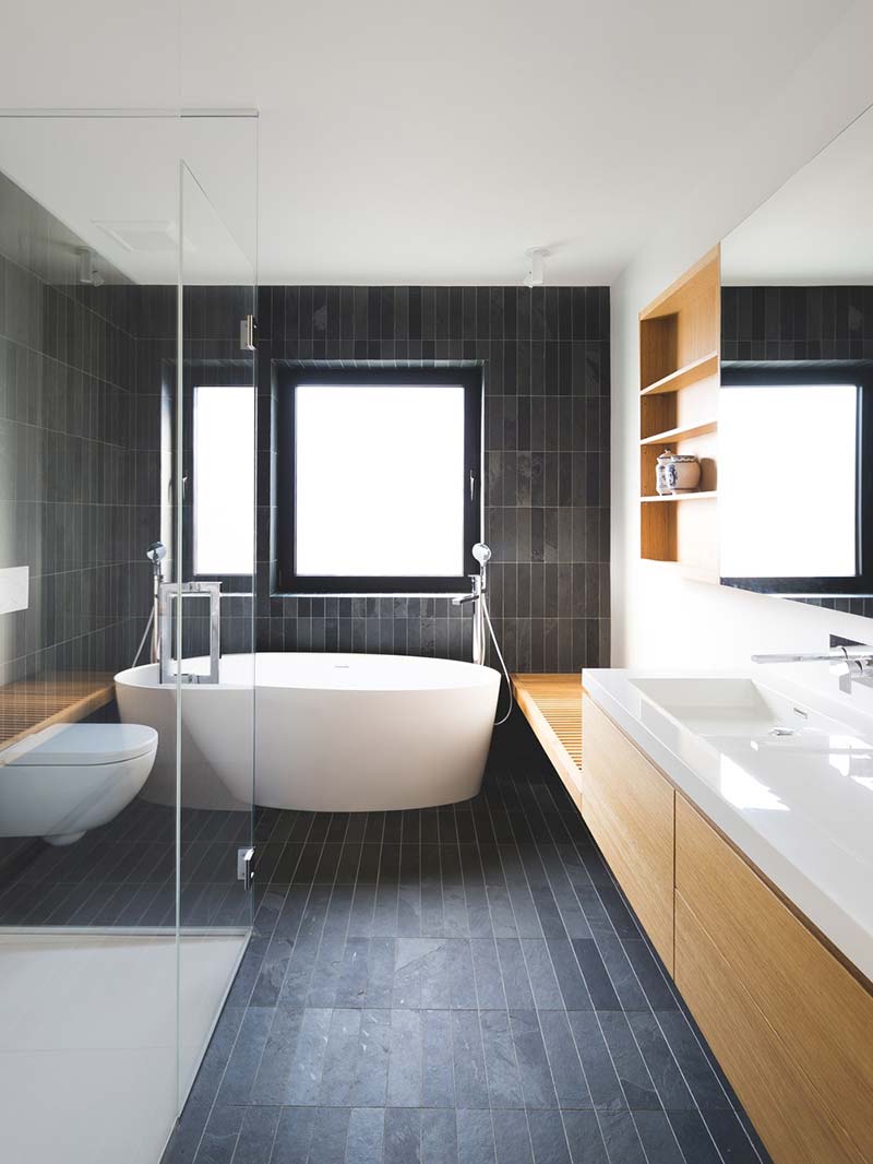 tiny extension townhouse bathroom - BLACK BOX II