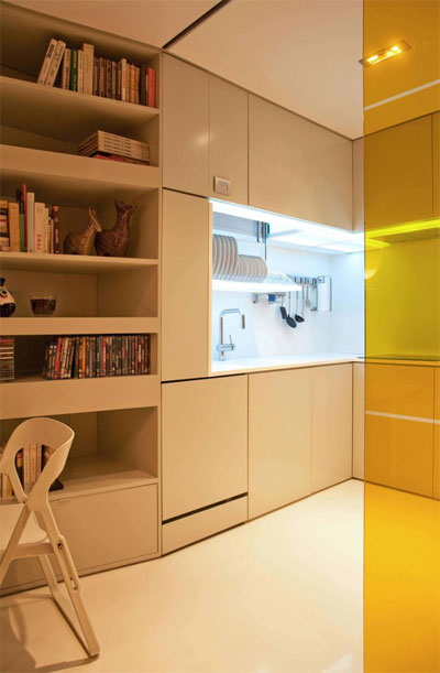 tiny-living-space-closet-house-8