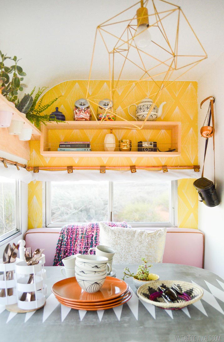 tiny-vintage-trailer-makeover7