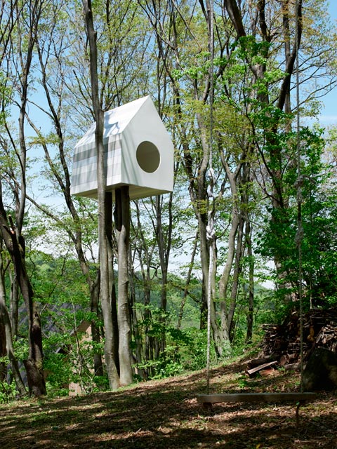 tree house bird apartment watching the birds treehouse tree house bird apartment watching the birds treehouse